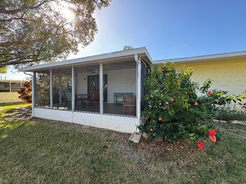 6236 Colfield Circle a Sarasota, FL Mobile or Manufactured Home for Sale