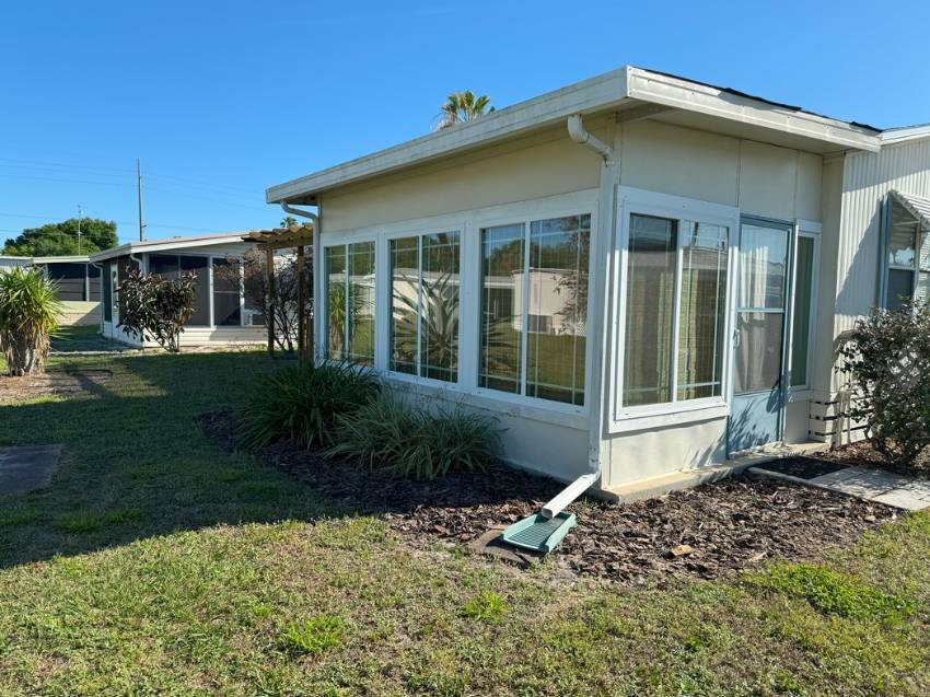 44 Berna Cir a Winter Haven, FL Mobile or Manufactured Home for Sale