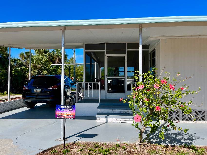 901 Antigua a Venice, FL Mobile or Manufactured Home for Sale