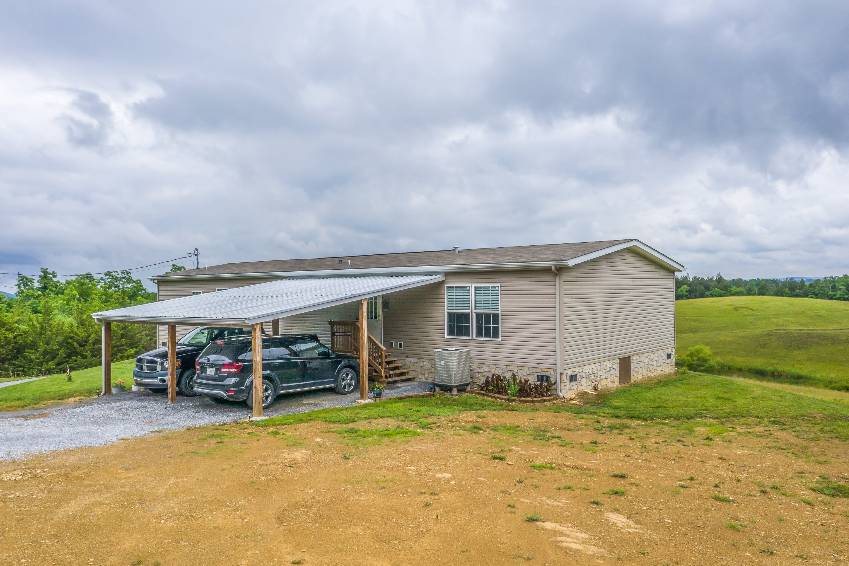 Mobile / Manufactured Home for sale Bulls Gap, TN 37711. Listed on MHGiant.com