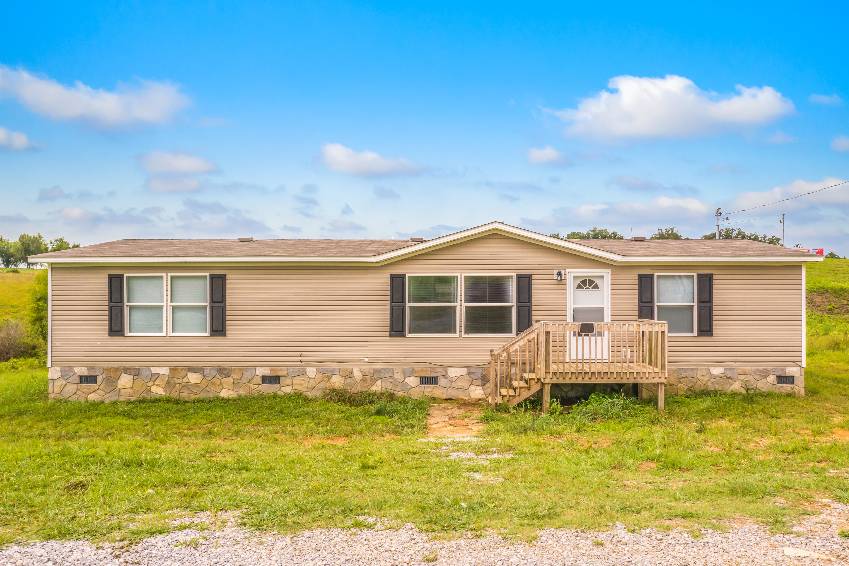 Bulls Gap, TN Mobile Home for Sale located at 154 Oasis Road 