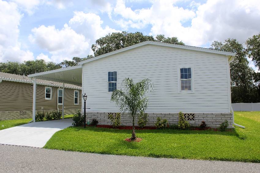 Winter Haven, FL Mobile Home for Sale located at 332 Siberian Cypress Circle Cypress Creek Village