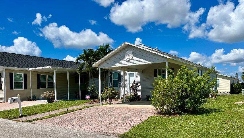 Venice, FL Mobile Home for Sale located at 987 Desirade Bay Indies