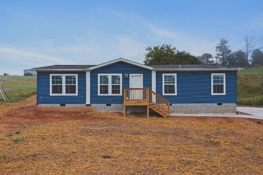 Rutledge, TN Mobile Home for Sale located at 1521 Howell River Road 