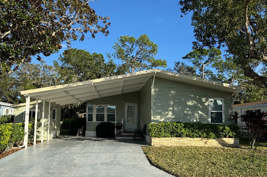 Sarasota, FL Mobile Home for Sale located at 5421 Seven Oaks Dr Camelot East Village