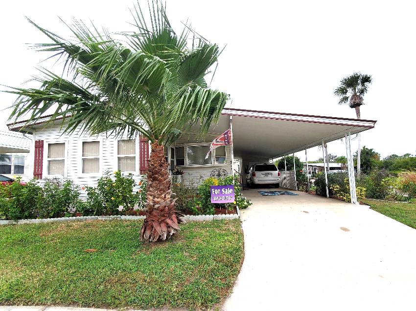 Ellenton, FL Mobile Home for Sale located at 517 Edgewater Dr Colony Cove