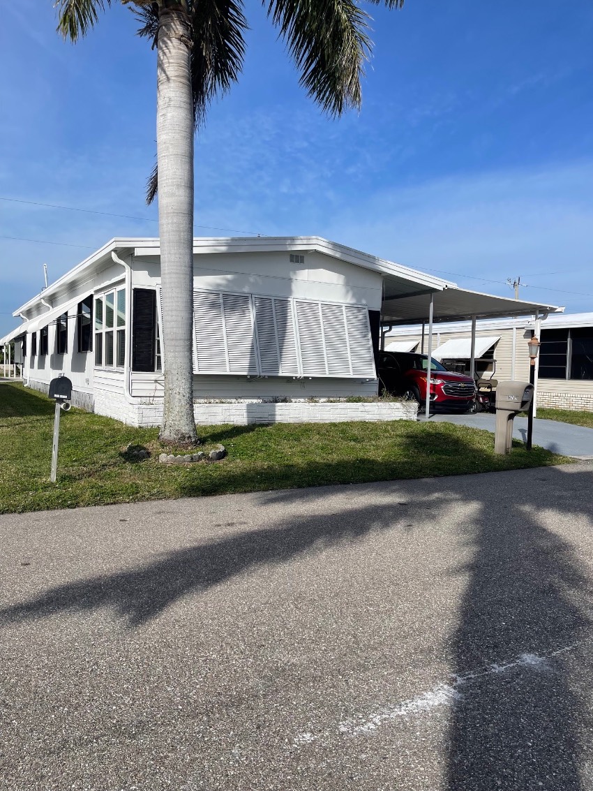 North Fort Myers, FL Mobile Home for Sale located at 14715 Patrick Henry Old Bridge Village