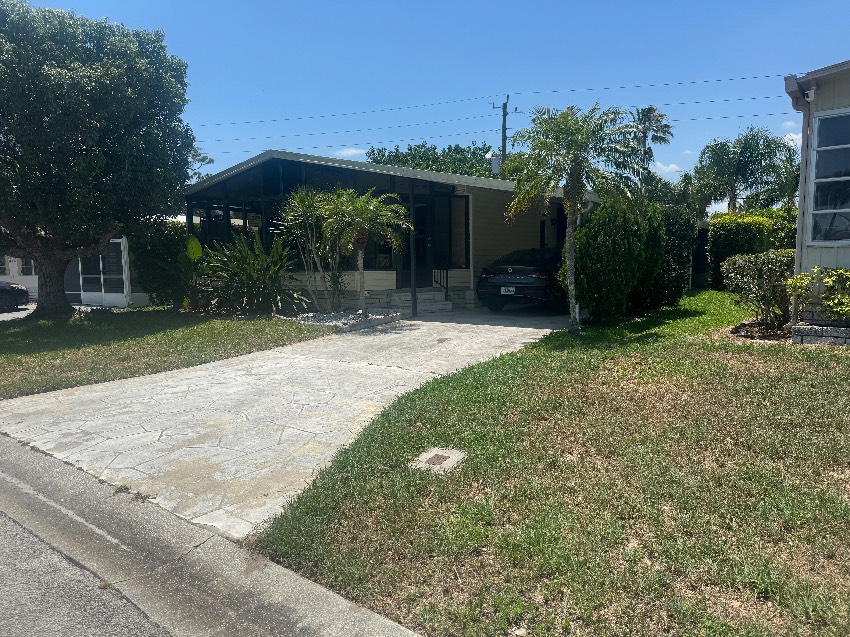 Vero Beach, FL Mobile Home for Sale located at 109 South Sandpipper Country Side