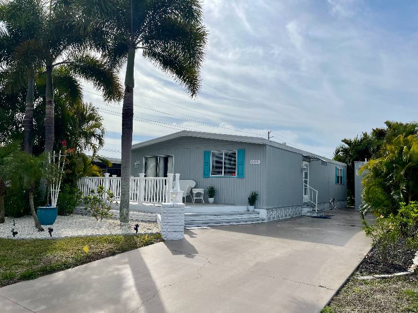Venice, FL Mobile Home for Sale located at 888 Zacapa Bay Indies