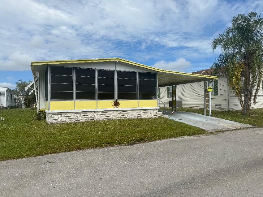 Vero Beach, FL Mobile Home for Sale located at 112 Congress. Herritage Plantation Heritage Plantation