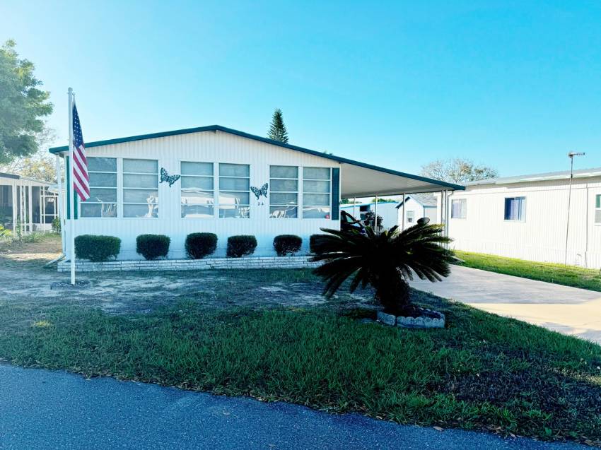 Dundee, FL Mobile Home for Sale located at 24 Green Haven Lane East Dell Lake Village