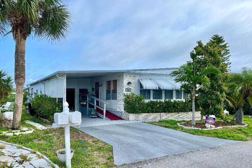 Venice, FL Mobile Home for Sale located at 961 Ybor Bay Indies