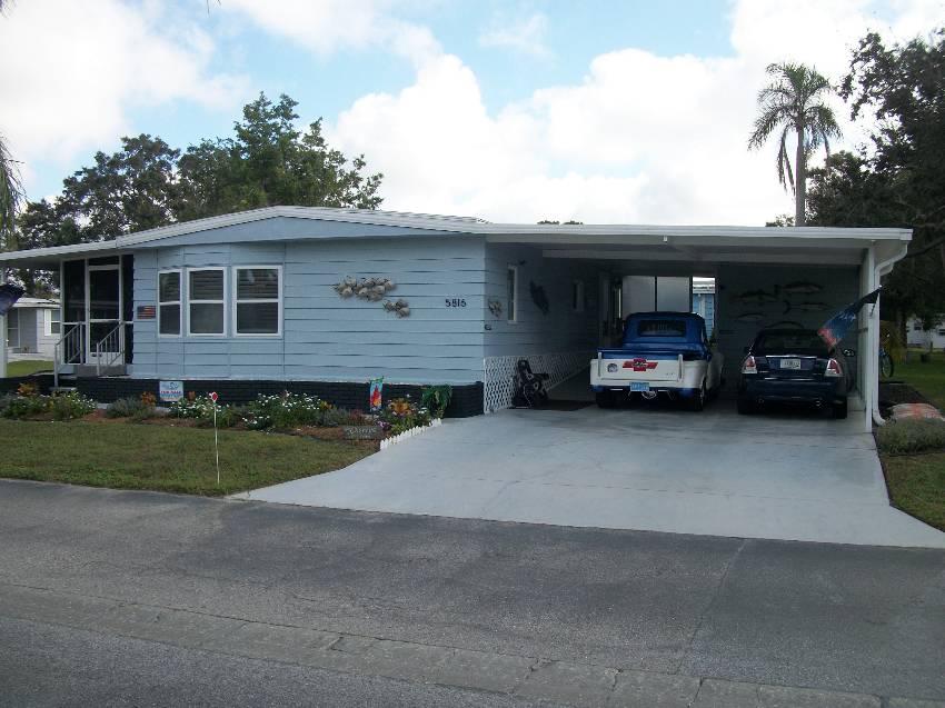 Sarasota, FL Mobile Home for Sale located at 5816 Camelot Drive South Camelot Lakes Village