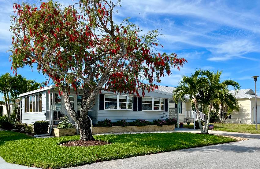 Venice, FL Mobile Home for Sale located at 924 Zacapa Bay Indies