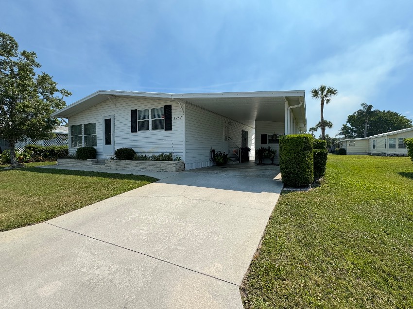 Sarasota, FL Mobile Home for Sale located at 5267 Wellfleet Dr. W. Camelot East Village