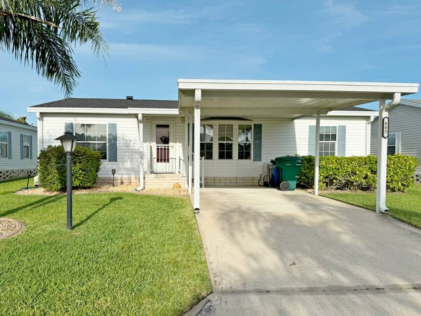 Winter Haven, FL Mobile Home for Sale located at 605 Yellow Cypress Lane Cypress Creek Village