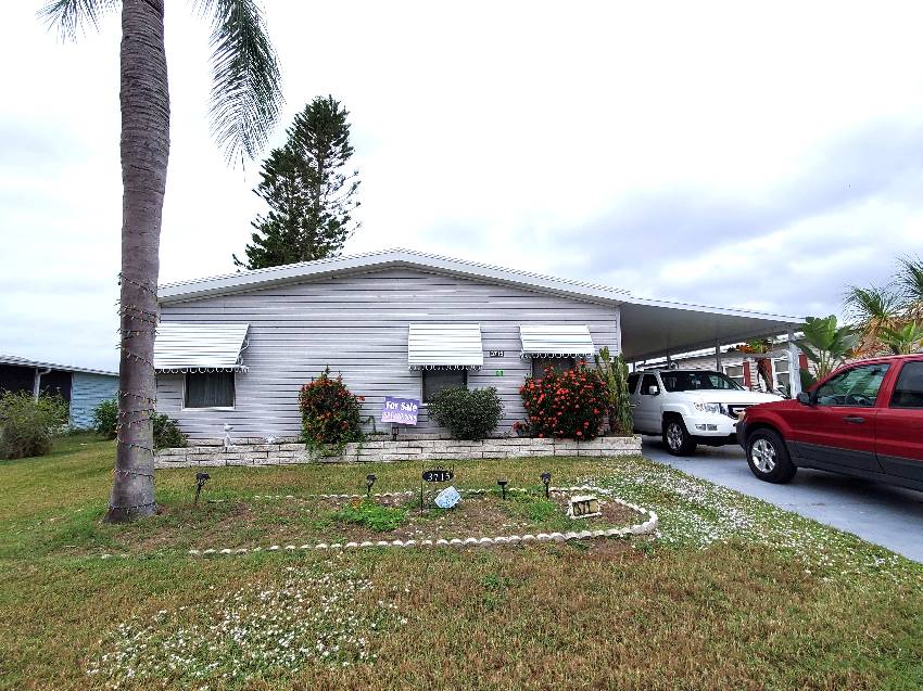 Ellenton, FL Mobile Home for Sale located at 3715 Buena Vista Way S Colony Cove