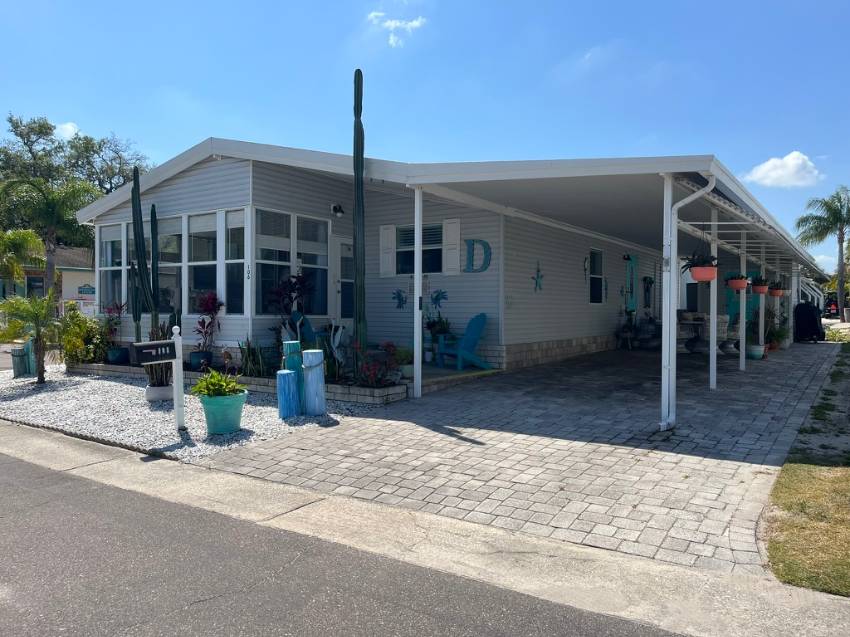 Dunedin, FL Mobile Home for Sale located at 1100 Curlew Rd Lot 106 Honeymoon