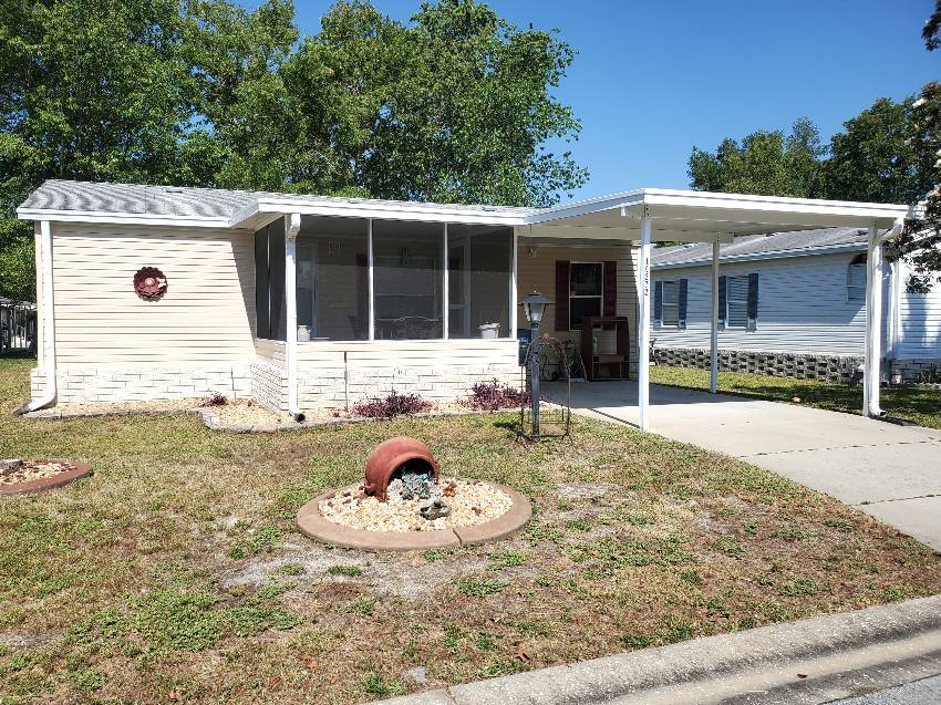 Homosassa, FL Mobile Home for Sale located at 10272 S Covington Terrace Walden Woods
