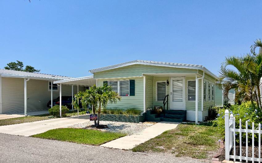 Venice, FL Mobile Home for Sale located at 915 Bonaire Bay Indies