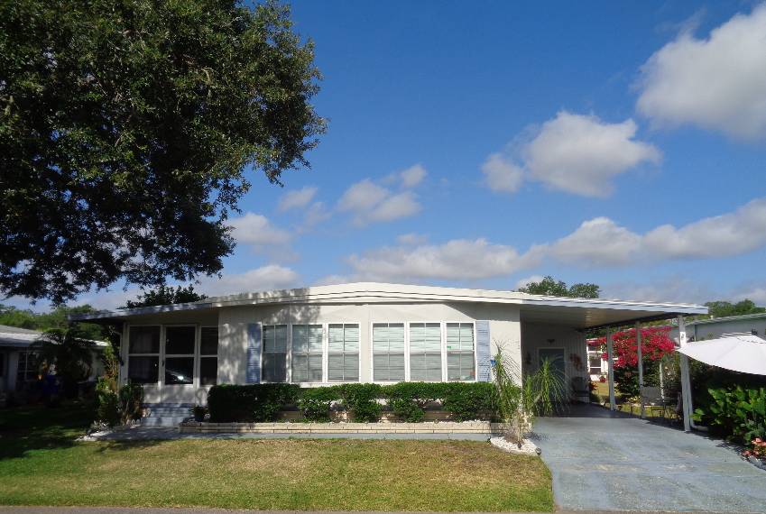 Lakeland, FL Mobile Home for Sale located at 1510 Ariana St. Lot #172 Woodbrook Estates