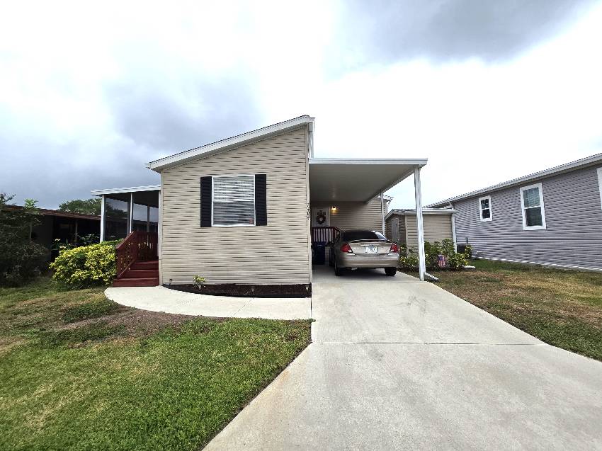 Ellenton, FL Mobile Home for Sale located at 7404 Sandcastle Dr Colony Cove