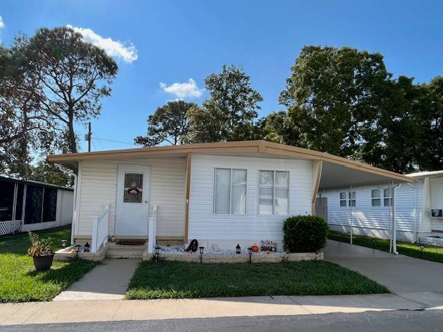 Clearwater, FL Mobile Home for Sale located at 5145 East Bay Drive #108 Blue Horizon