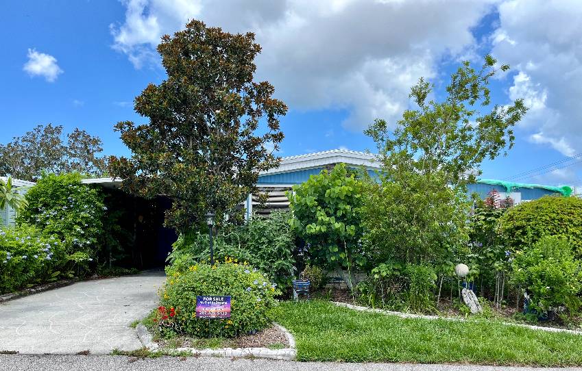 Venice, FL Mobile Home for Sale located at 465 Zacapa Bay Indies