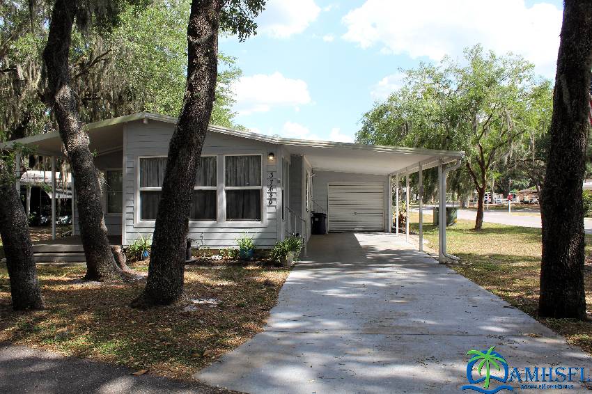 Zephyrhills, FL Mobile Home for Sale located at 37640 Oak Lake Dr Tropical Acre Estates