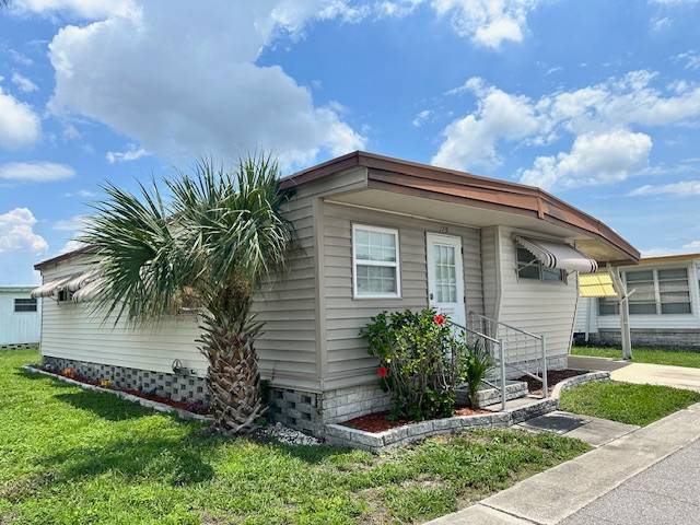 Largo, FL Mobile Home for Sale located at 7349 Ulmerton Road Bay Ranch Mobile Home Park