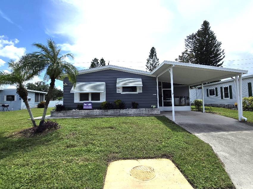 Ellenton, FL Mobile Home for Sale located at 4408 Buena Vista Dr N Colony Cove