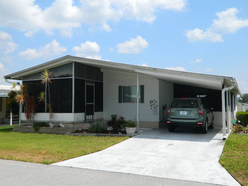 Lakeland, FL Mobile Home for Sale located at 2425 Harden Blvd #42 Beacon Terrace