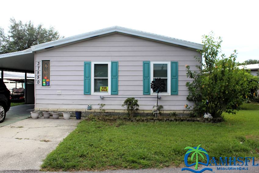 Zephyrhills, FL Mobile Home for Sale located at 37550 Pompano Ct Tropical Acre Estates