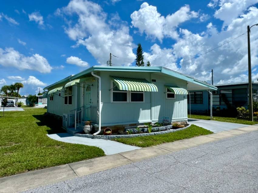 Largo, FL Mobile Home for Sale located at 249 Jasper St #140 Shangri-la