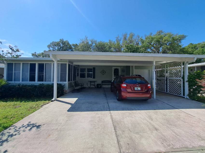 Zephyrhills, FL Mobile Home for Sale located at 35252 Jomar Ave Southport Springs