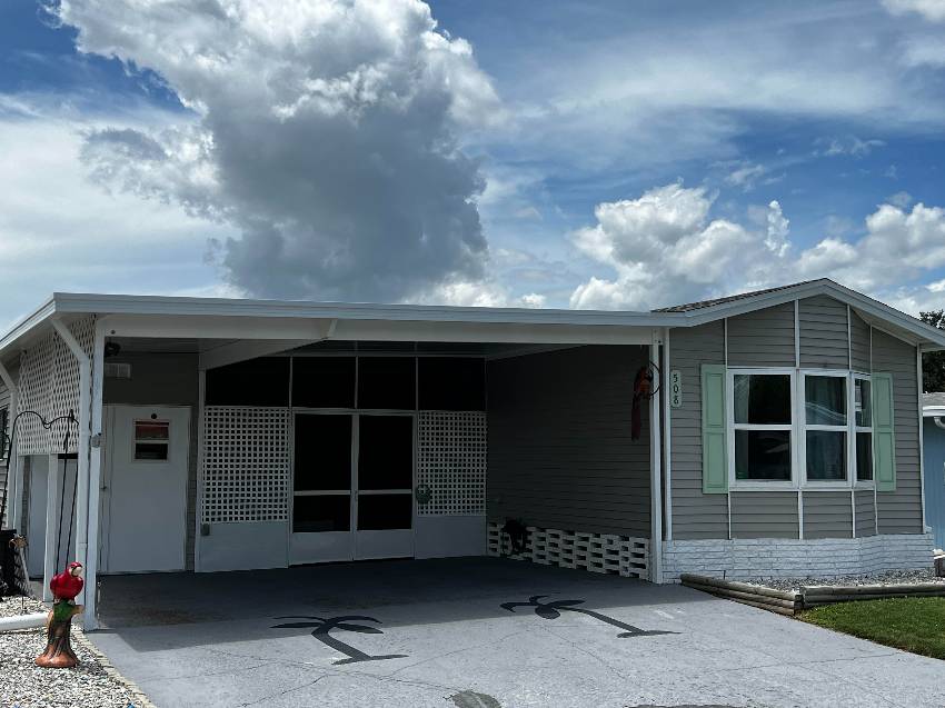 Winter Haven, FL Mobile Home for Sale located at 508 Century Drive Hidden Golf