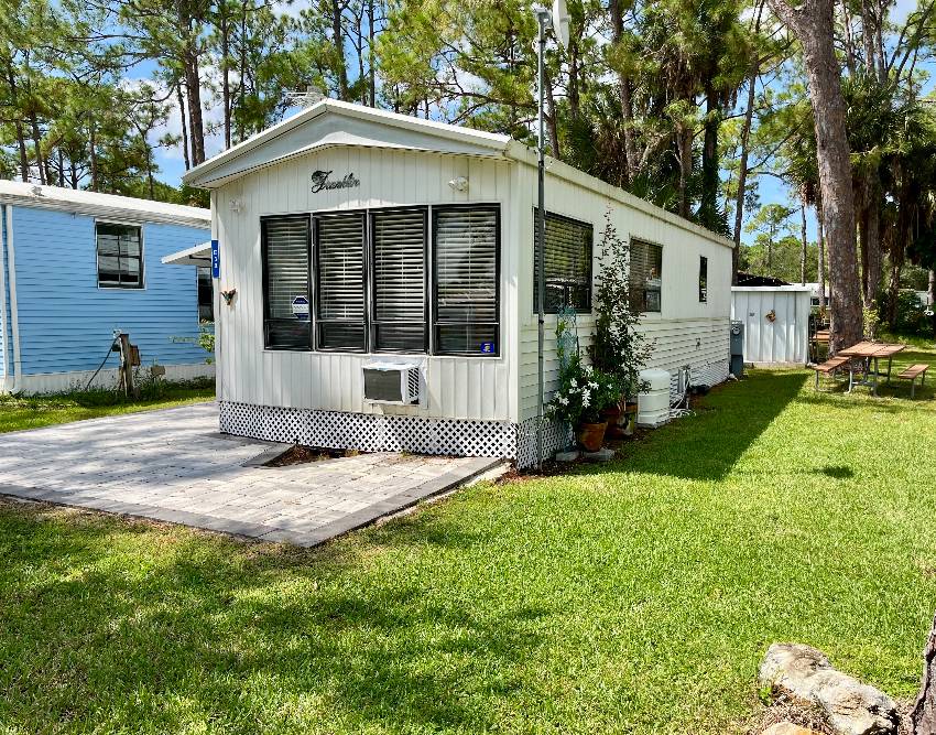 Venice, FL Mobile Home for Sale located at 1300 N River Rd Lot E39 Ramblers Rest