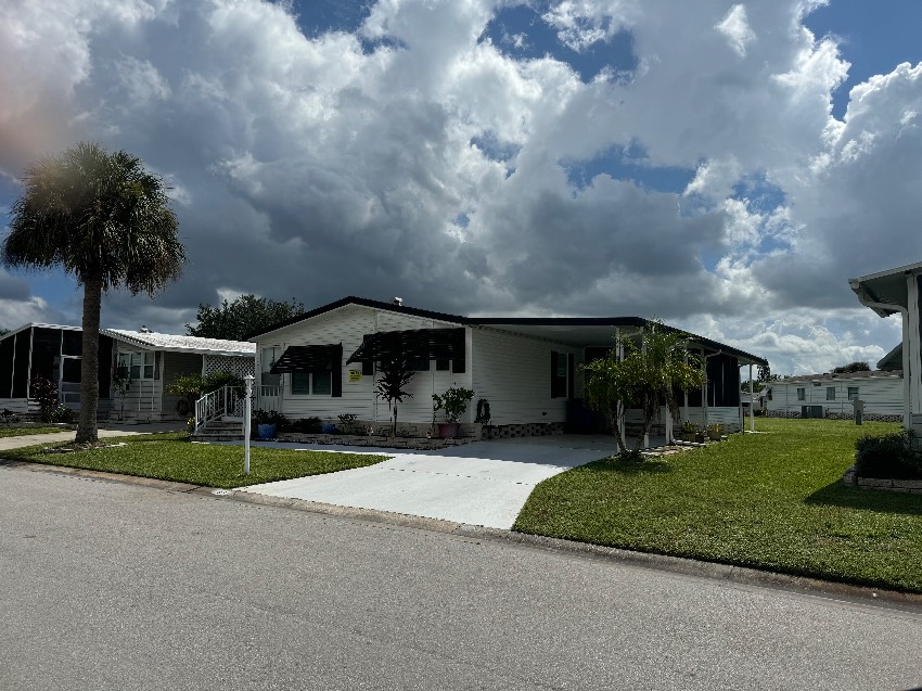 Vero Beach, FL Mobile Home for Sale located at 93 Woodthrush Vero Palm Estates