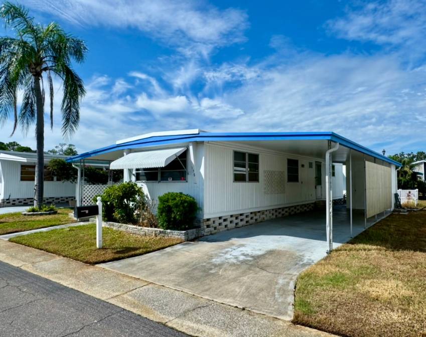 Dunedin, FL Mobile Home for Sale located at 1100 Curlew Rd Lot 170 Honeymoon