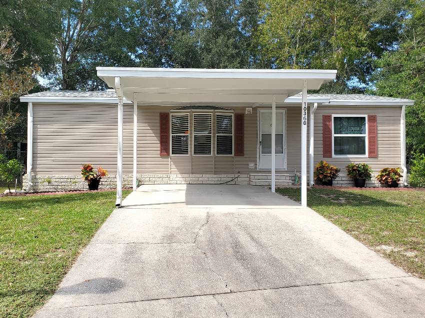 Homosassa, FL Mobile Home for Sale located at 10360 S Walden Forest Circle Walden Woods