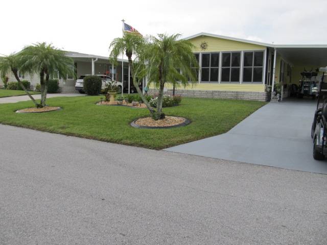 Lake Wales, FL Mobile Home for Sale located at 419 Barbados Dr Towerwood