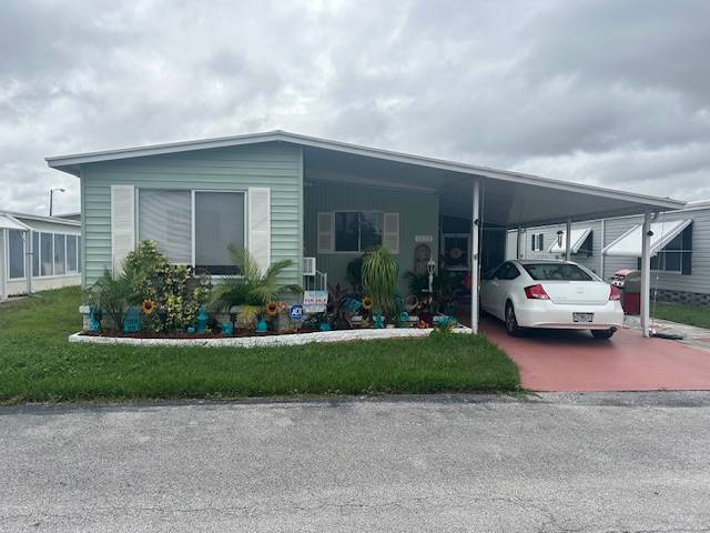 Hudson, FL Mobile Home for Sale located at 7908 Medusa Dr Club Wildwood