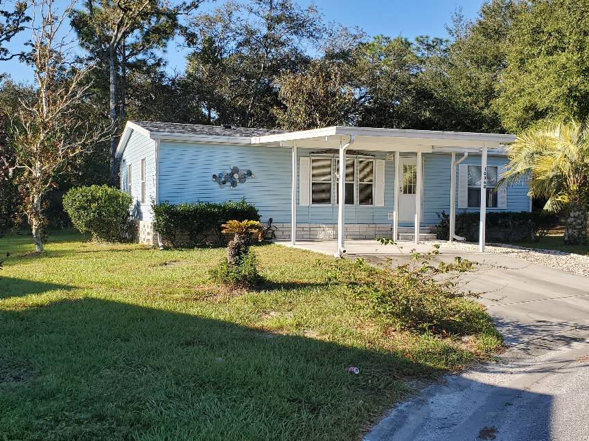 Homosassa, FL Mobile Home for Sale located at 10368 S Walden Forest Circle Walden Woods