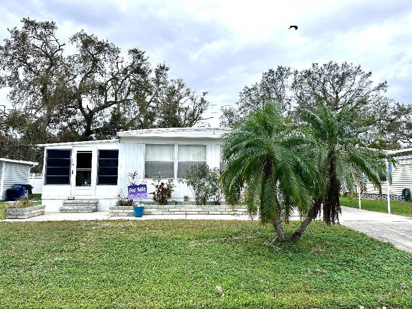 Ellenton, FL Mobile Home for Sale located at 3823 Countryside Dr Colony Cove