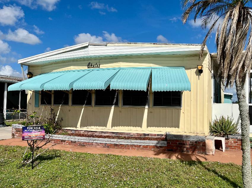 Venice, FL Mobile Home for Sale located at 925 Kenoma Bay Indies