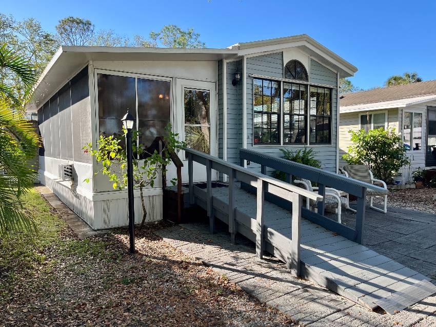 Venice, FL Mobile Home for Sale located at 1300 N River Rd Lot R53 Ramblers Rest