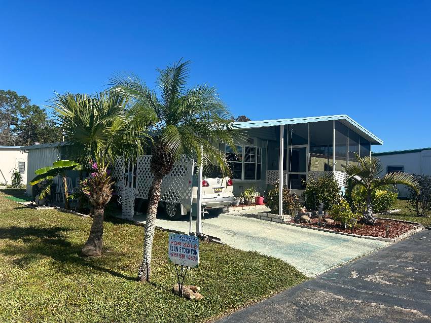 New Port Richey, FL Mobile Home for Sale located at 6126 Cortez Ave Hacienda Village