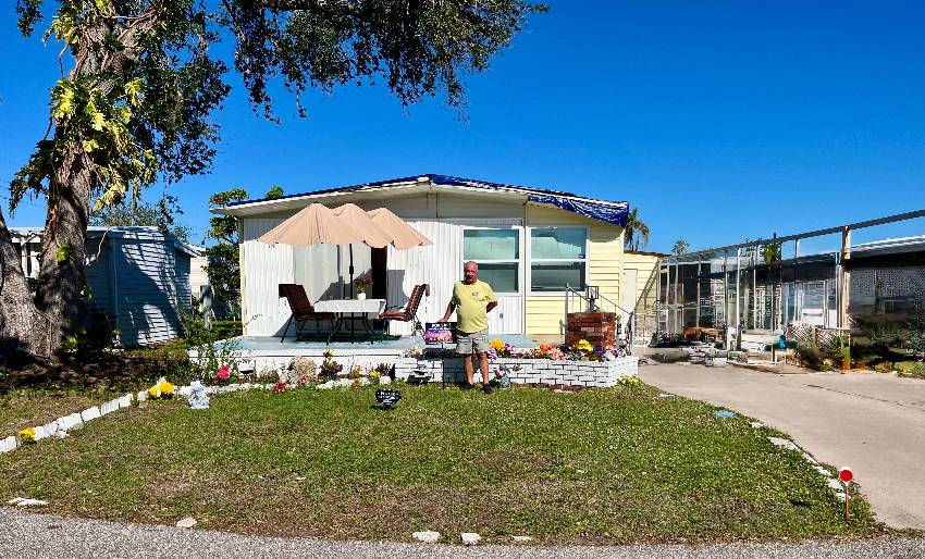 Venice, FL Mobile Home for Sale located at 909 Kenoma Bay Indies