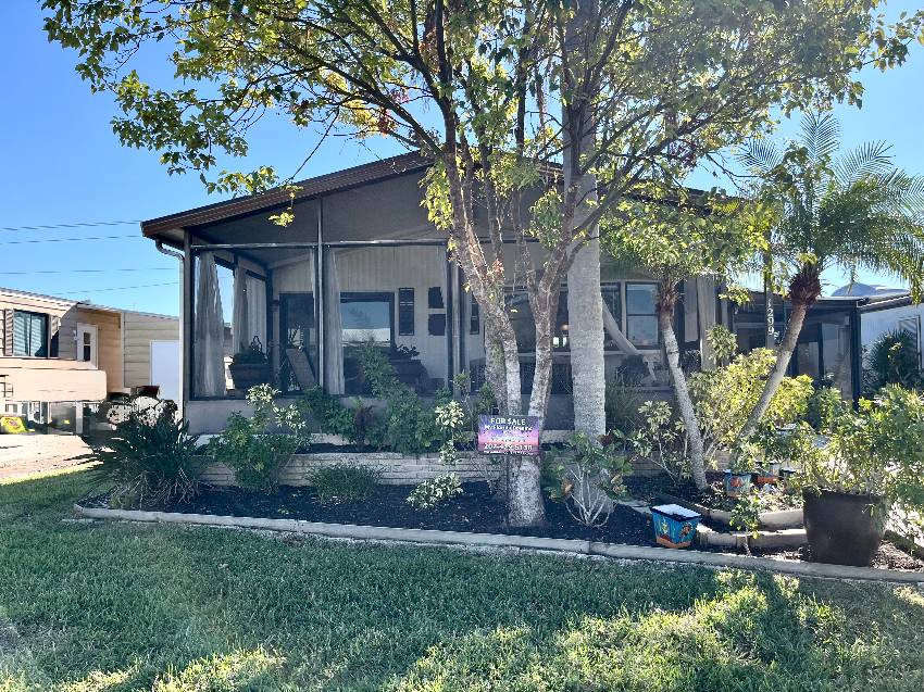 Venice, FL Mobile Home for Sale located at 1299 S Indies Cir Bay Indies