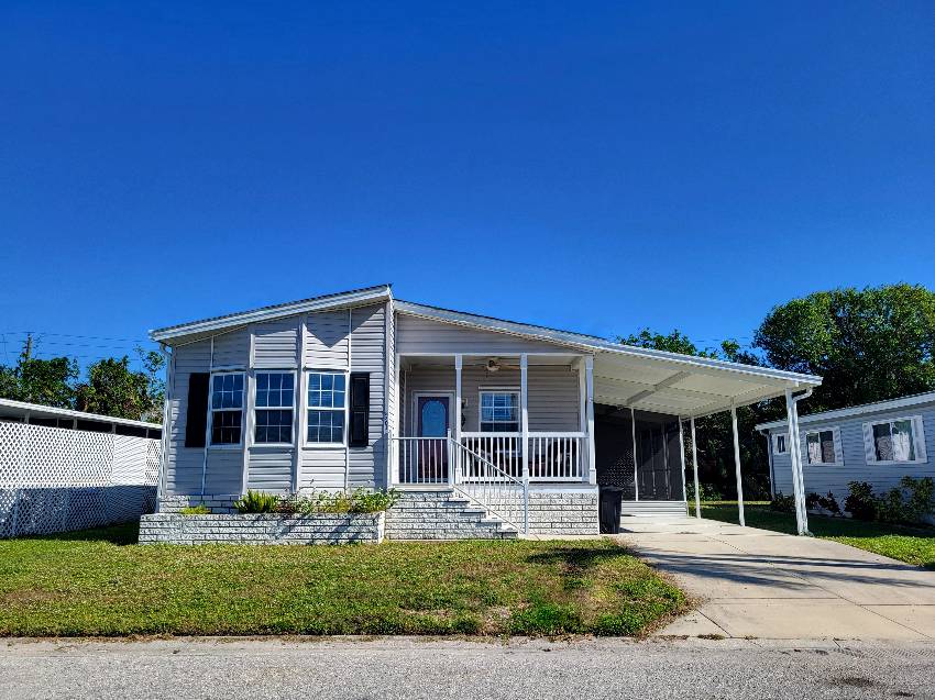 Sarasota, FL Mobile Home for Sale located at 8301 Morgan Drive Park East Club